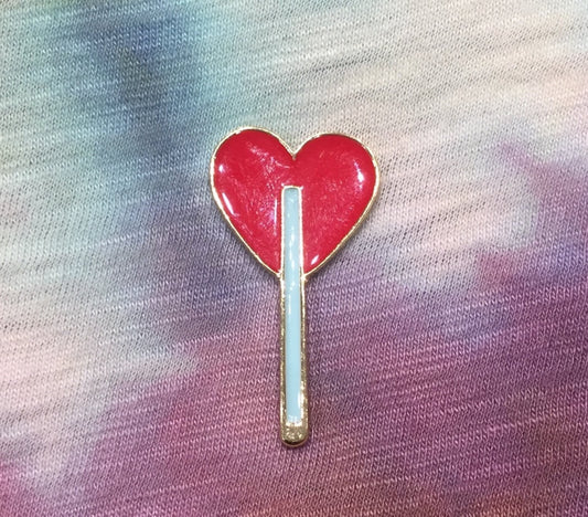 HEART PALETTE PIN
