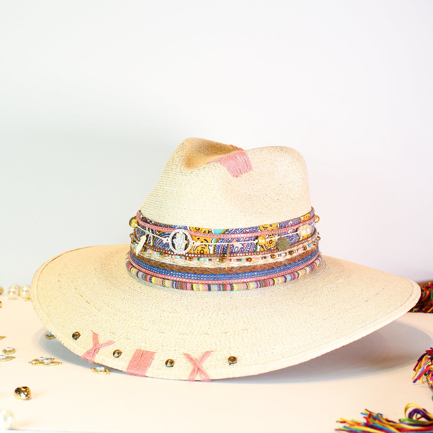 HAND HAT